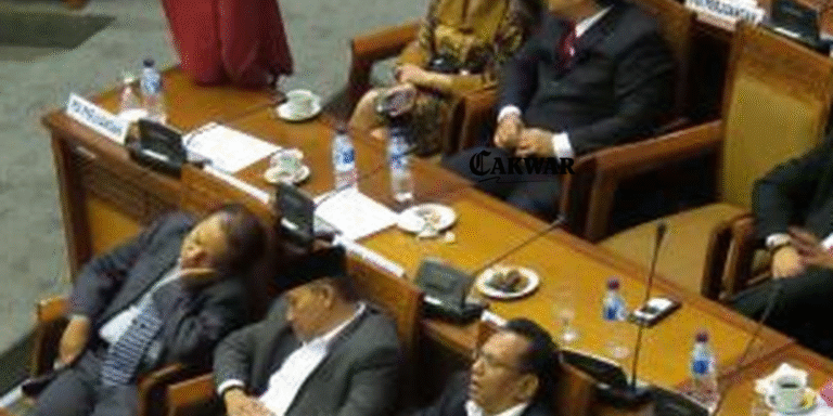 Demo Tuntut DPR Dibubarkan: Masihkah Perlu DPR Mewakili Suara Rakyat?