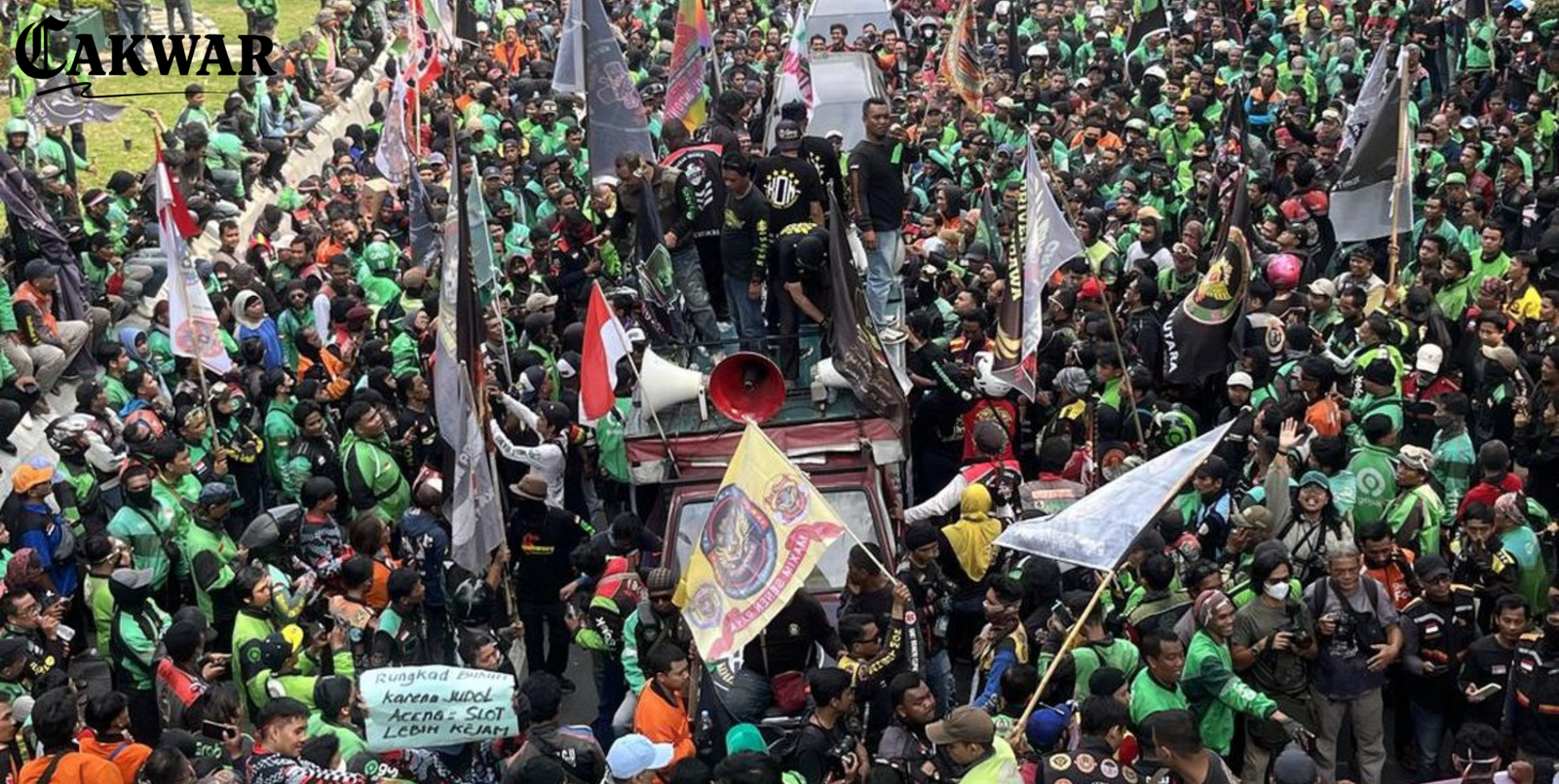 Demo Rencana Kenaikan Tarif Ojol hingga 15 Persen