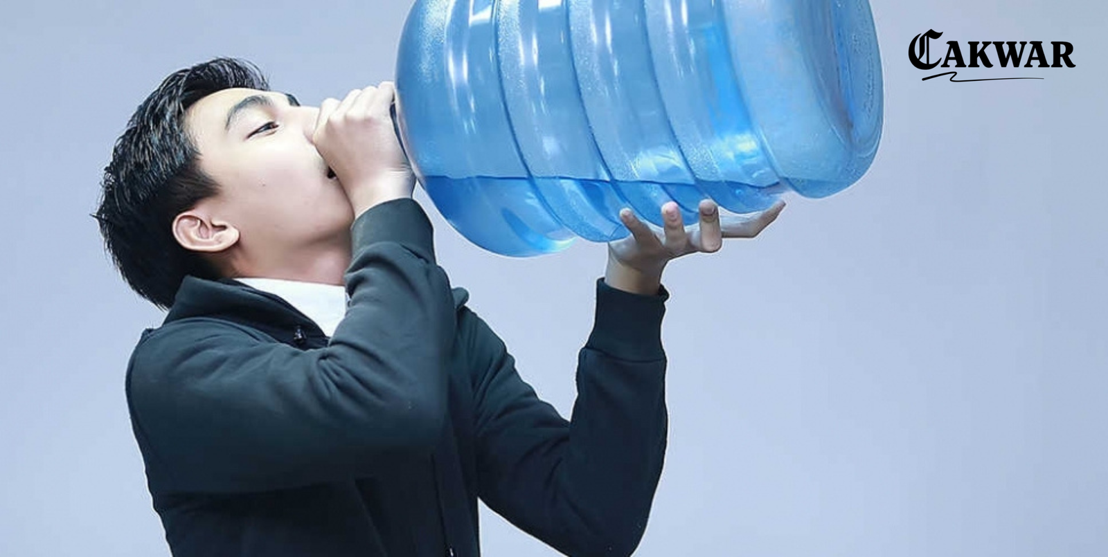 Minum Air Saat Cegukan, Emang Ngaruh?