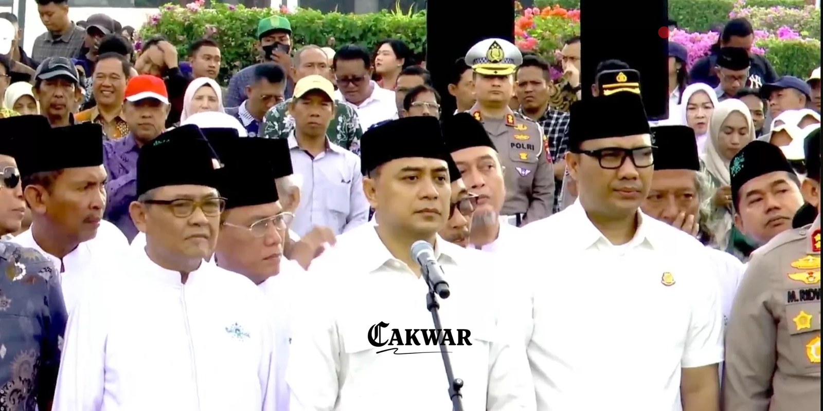 Ikrar Jogo Suroboyo di Tugu Pahlawan: Ribuan Warga Bersatu Demi Damai dan Aman Surabaya