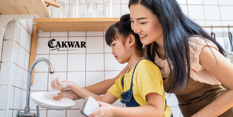 Tanggung Jawab Orang Tua dalam Mendidik Anak di Era Modern