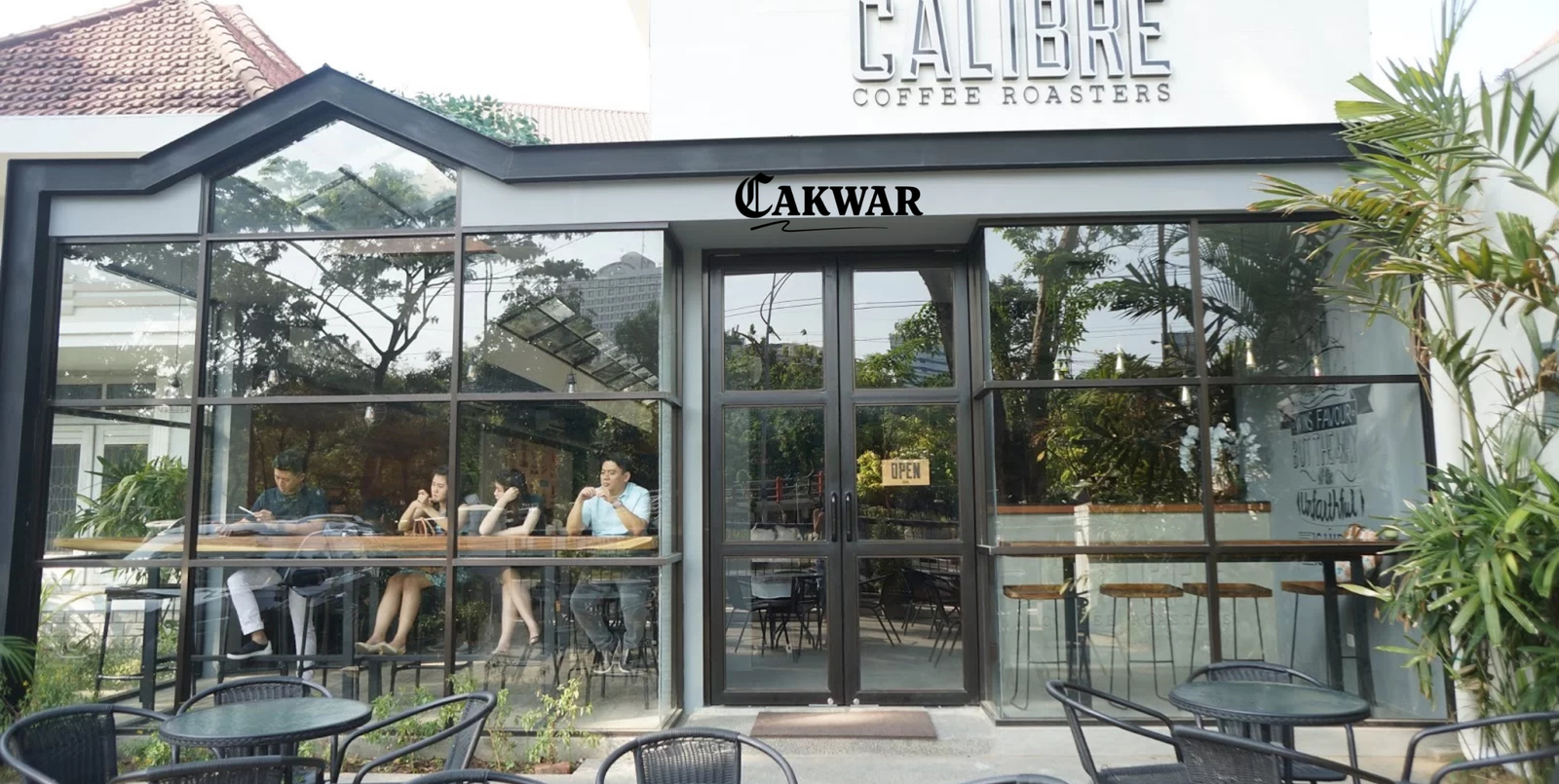 5 Coffee Shop Hits yang Wajib Kamu Coba: Tempat Nongkrong Estetik Favorit Gen Z & Milenial”