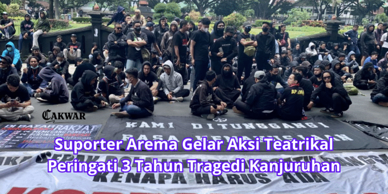 Suporter Arema Gelar Aksi Teatrikal Peringati 3 Tahun Tragedi Kanjuruhan
